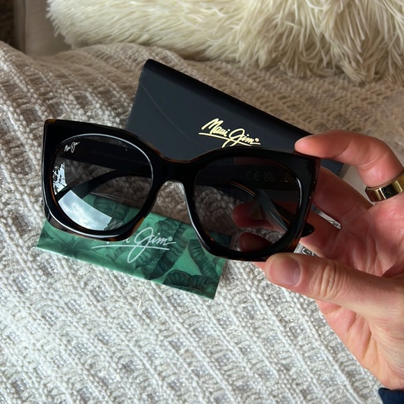 Maui Jim Pakalana Polarized Sunglasses - Picture 2 of 10